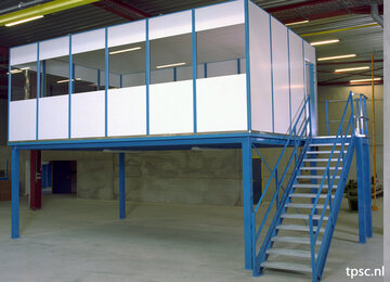 Entresolvoeren: Kantoorruimte