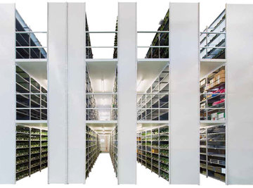 Lichtgrijs (RAL7035)-330kg legbord-1 x 600mm diep-legbordstellingen