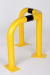 Stalen hoekbeschermbeugel 40-20- voor vloermontage/hoogte 600 mm/lengte 600 mm/diameter 76 mm/voetplaat 120x195 mm/geel-zwart