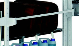 33771-Uitvalbeveiliging voor oliecans/breedte 1.000 mm/1 uitvalbeveiliging, 2 houderprofielen, incl. bouten/voor het borgen van vloeistofcontainers/RAL 7035 lichtgrijs