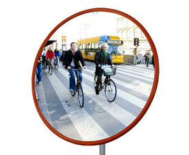 Verkeersspiegel rond TM-I AC 50/acryl &Oslash; 50 cm/kijkafstand 5-7 meter/met rode rand/verhogen de veiligheid op industrieterreinen