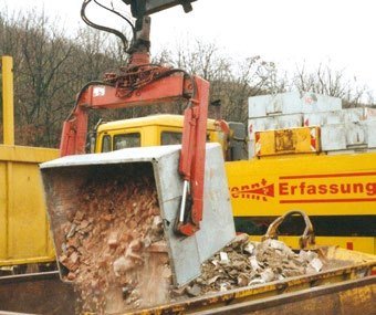 Mini-container-systeem type MC 500 - ca. 1000x1200x500 mm (lxbxh)/inhoud 0,5 m&sup3;/draagkracht 2000 kg/in elkaar stapelbaar/gecontroleerde lediging met grijptang