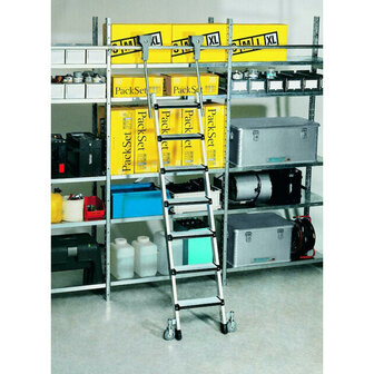 Verrijdbare stellingladder type Saferstep Trec LH - buitenbreedte ladder 420 mm/ maximale loodrechte inhanghoogte van 2,68 tot 3,20 m/aantal treden 10