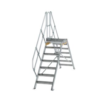 Aluminium brugtrap 45&deg;  - totale hoogte 2.635 mm/hoogte onder platform 1.360 mm/aantal treden 2x7/breedte treden 600 mm/treden en platform gemaakt van gegolfd aluminium R 9