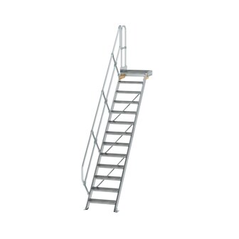 Aluminium vaste trap met platform 45&deg;  - loodrechte hoogte 2.700 mm/aantal treden 13/breedte treden 600 mm/treden en platform gemaakt van gegolfd aluminium R 9