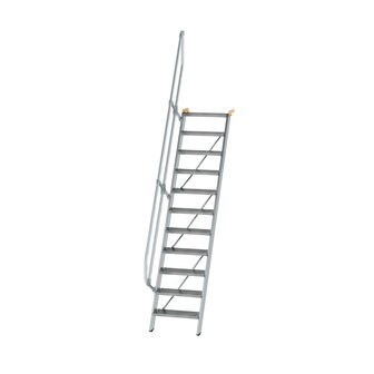 Aluminium vaste trap 60&deg; - loodrechte hoogte 2.660 mm/aantal treden 11/breedte treden 600 mm/treden gemaakt van gegolfd aluminium R 9