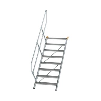 Aluminium vaste trap 45&deg; - loodrechte hoogte 1.670 mm/aantal treden 8/breedte treden 800 mm/treden gemaakt van gegolfd aluminium R 9