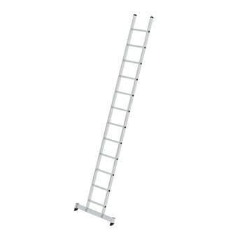 Aluminium enkele ladder  - met Nivello stabilisatiebalk/werkhoogte 4.7 m/ladderlengte 3.59 m/aantal sporten 12/breedte ladder 420 mm