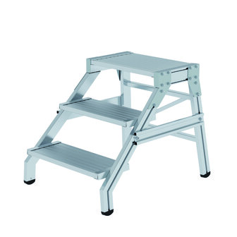 Montagetrap aluminium  - werkhoogte 2.60 m/platformhoogte 600 mm/aantal treden 3/treden en platform gemaakt van aluminium