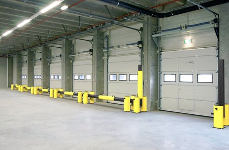 Dock Gate November type DFNO-W2600/voor binnen- en buiten gebruik/hoogte 500 mm/voor meer veiligheid in laadruimtes