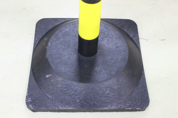 Kettingpalenset kunststof SET-LKP-GS/bestaande uit 6 kunststof palen (Ø 40 mm) hoogte 860 mm en 6 voetplaten en 10 meter kunststof ketting/geel-zwart