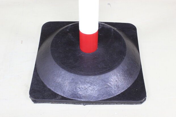 Kettingpalenset kunststof SET-LKP-RW/bestaande uit 6 kunststof palen (Ø 40 mm) hoogte 860 mm en 6 voetplaten en 10 meter kunststof ketting/rood-wit