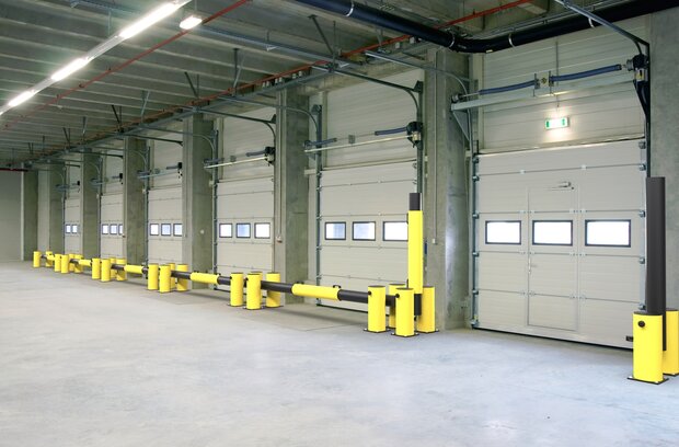 Dock Gate November type DFNO-W2600/voor binnen- en buiten gebruik/hoogte 500 mm/voor meer veiligheid in laadruimtes