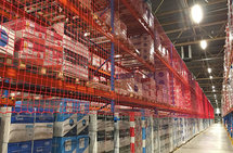 Magazijnstellingnet/voor liggerlengte 1350 mm/nethoogte 8500 mm/draaddikte 5 mm/maaswijdte 45 mm/keuze uit zes kleuren/levering exclusief montagemateriaal