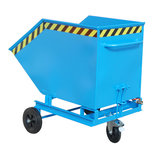 Spaander-containerwagen type SKW 1000 - ca. 1420x1340x1225 (1290) mm (lxbxh)/draagkracht 300 kg/inhoud ca. 1000 liter/hoogte kiepzijde 810 (870) mm/olie- en waterdicht/met zeefinzet en aftapkraan