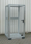 Gasflessen-container type GFC-E M0 verzinkt - ca. 1085x1140x2170 mm (lxbxh)/max. 16 gasflessen Ø 230 mm/met traanplaatbodem (draagkracht 1000 kg/m²)/afsluitbare vleugeldeur