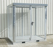 Gasflessen-container type GFC-E M2 verzinkt - ca. 2115x1570x2260 mm (lxbxh)/max. 45 gasflessen Ø 230 mm/met traanplaatbodem (draagkracht 1000 kg/m²)/afsluitbare vleugeldeur