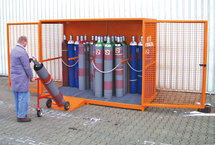 Gasflessen-container type GFC-1 - ca. 3060x1360x2290 mm (lxbxh)/max. 48 gasflessen Ø 230 mm/met roosterbodem (draagkracht 1000 kg/m²)/afsluitbare vleugeldeuren