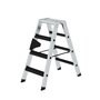 Aluminium trap tweezijdig oploopbaar met clip step relax - werkhoogte 2.450 mm/totale hoogte 910 mm/aantal treden 2x4/belastbaar tot 150 kg